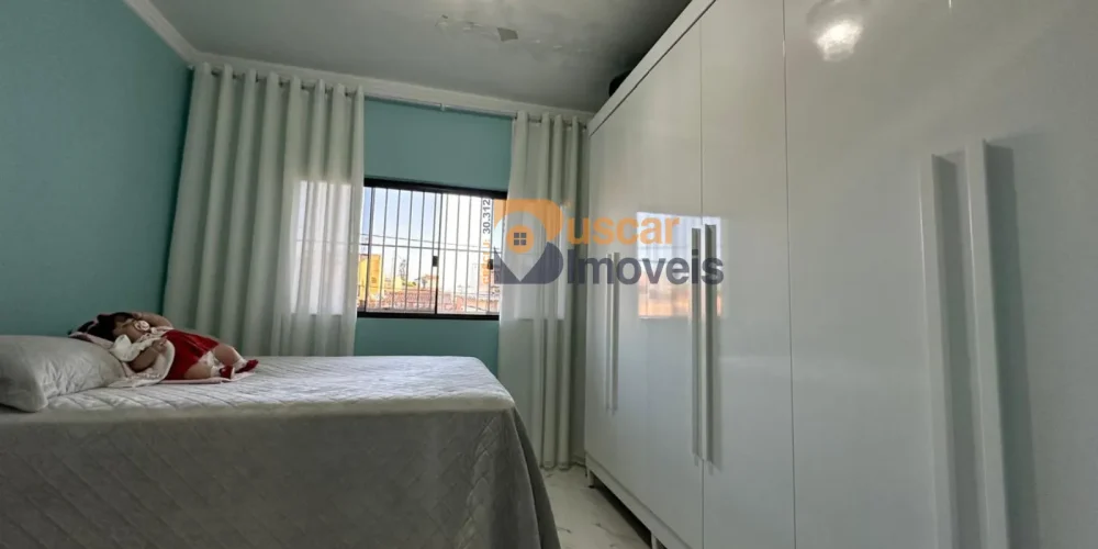 Sobrado QR 405 Samambaia quarto I2